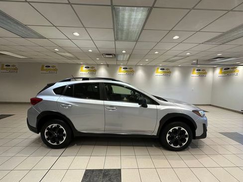 Used 2023 Subaru Crosstrek 2.0i AWD/4WD image 3