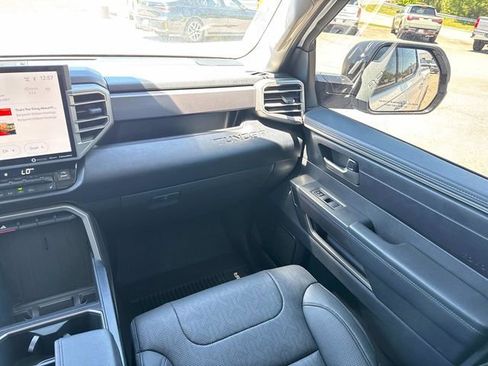 Used 2022 Toyota Tundra SR5 w/ SR5 Premium Package AWD/4WD image 19