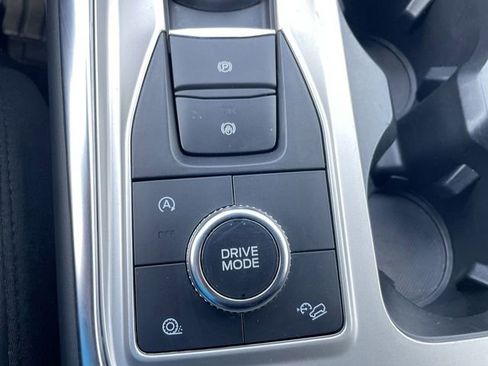 Used 2022 Ford Explorer Platinum w/ Equipment Group 601A AWD/4WD image 18