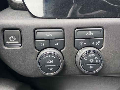 Used 2023 Chevrolet Silverado 1500 RST image 25