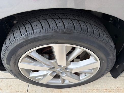 Used 2016 Nissan Pathfinder 4WD image 11