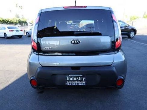 Used 2015 Kia Soul + FWD image 4