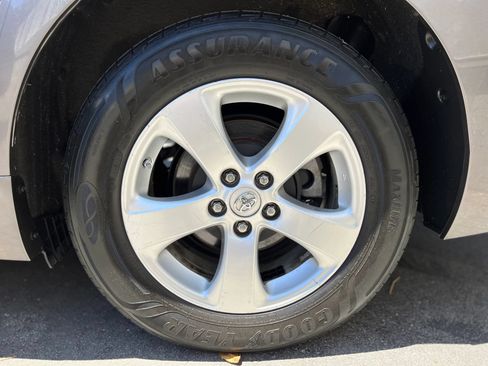 Used 2013 Toyota Sienna LE FWD image 24