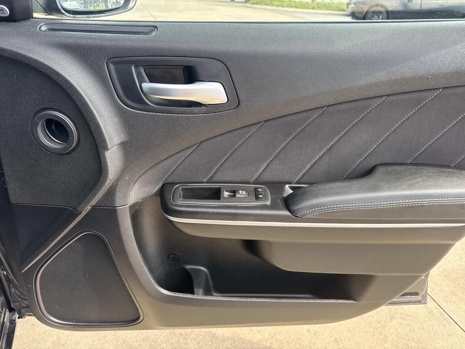 Used 2023 Dodge Charger SXT RWD image 13