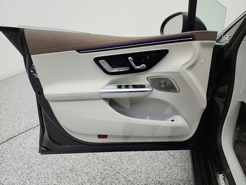 Certified 2023 Mercedes-Benz EQE 500 4MATIC Sedan image 12