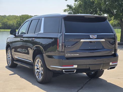 New 2025 Cadillac Escalade Premium Luxury image 3