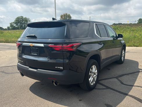 Used 2023 Chevrolet Traverse LS AWD/4WD image 5