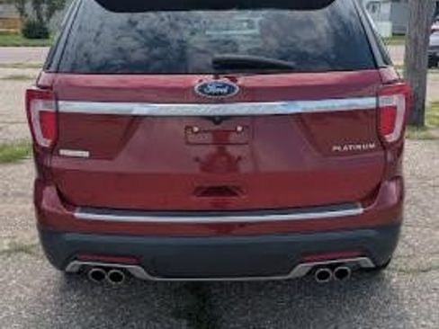 Used 2019 Ford Explorer Platinum AWD/4WD image 6