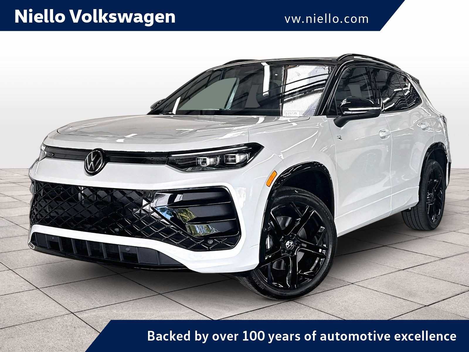 New 2026 Volkswagen Tiguan SE R-Line AWD/4WD image 1