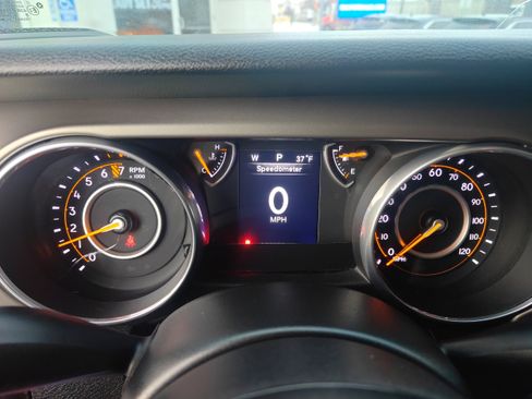 Used 2018 Jeep Wrangler Unlimited Sport S image 25