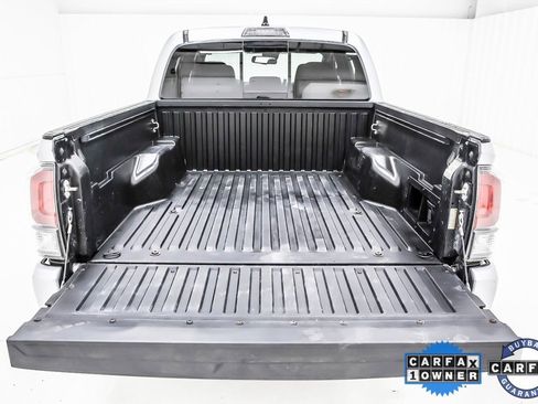 Used 2023 Toyota Tacoma TRD Sport image 32