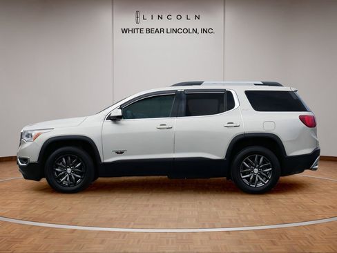 Used 2017 GMC Acadia SLT AWD/4WD image 8