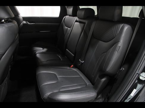 Certified 2024 Hyundai Palisade SEL FWD image 19