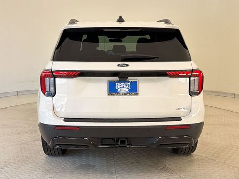 Certified 2025 Ford Explorer ST-Line w/ ST-Line Street Pack image 10