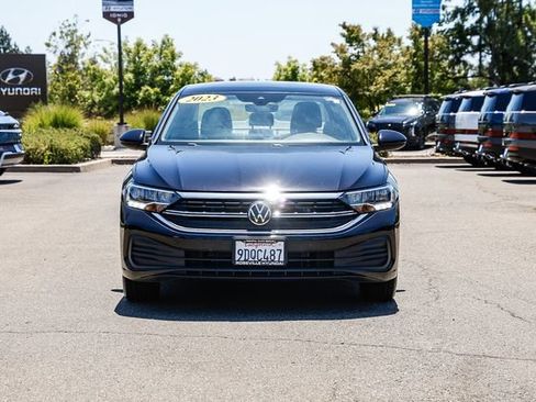 Used 2023 Volkswagen Jetta SE FWD image 7