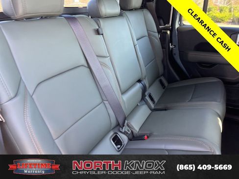 New 2026 Jeep Gladiator Mojave image 23