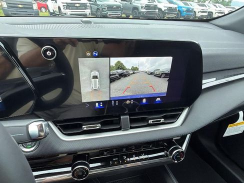 New 2026 Chevrolet Equinox LT w/ Safety and Technology Package FWD image 26