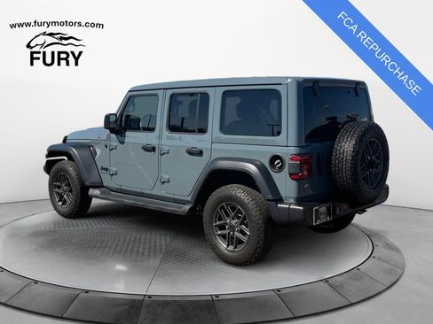 Used 2024 Jeep Wrangler Unlimited Sport AWD/4WD image 5
