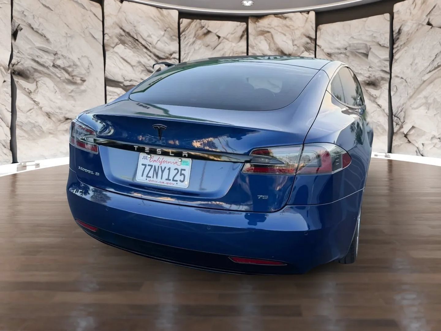 Used 2017 Tesla Model S 75 RWD image 4