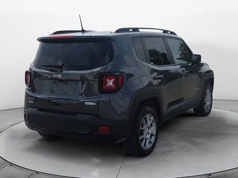 Used 2022 Jeep Renegade Latitude AWD/4WD image 5