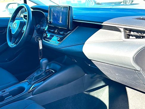 Used 2024 Toyota Corolla LE image 21