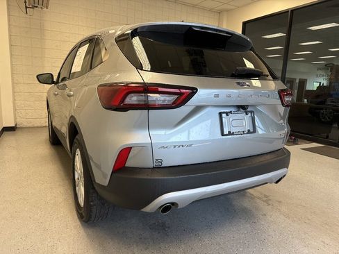 Used 2024 Ford Escape Active AWD/4WD image 39