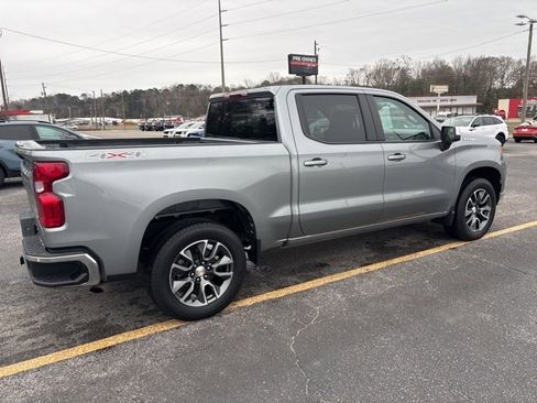 Used 2024 Chevrolet Silverado 1500 LT image 5