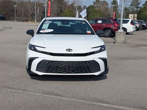 Certified 2025 Toyota Camry SE image 7