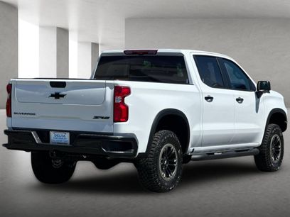 New 2026 Chevrolet Silverado 1500 ZR2 w/ LPO, Dark Essentials Package