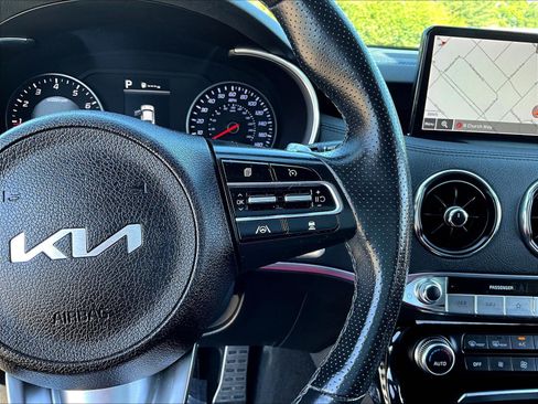 Used 2022 Kia Stinger GT-Line RWD image 12