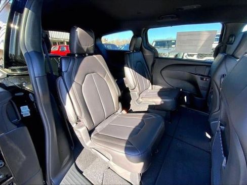 New 2026 Chrysler Voyager LX image 49