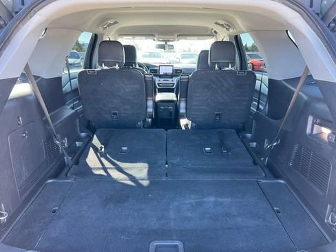 Used 2020 Ford Explorer XLT w/ Equipment Group 202A image 37