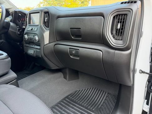 Used 2024 GMC Sierra 1500 Pro w/ Fleet Convenience Package AWD/4WD image 25