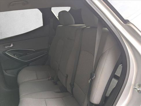 Used 2017 Hyundai Santa Fe Sport image 16