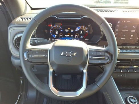 Used 2024 Chevrolet Colorado ZR2 image 19