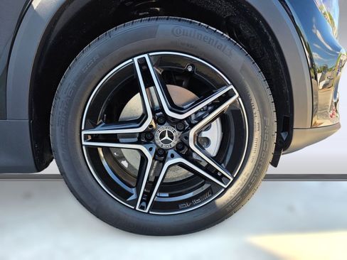 New 2026 Mercedes-Benz GLB 250 4MATIC image 10