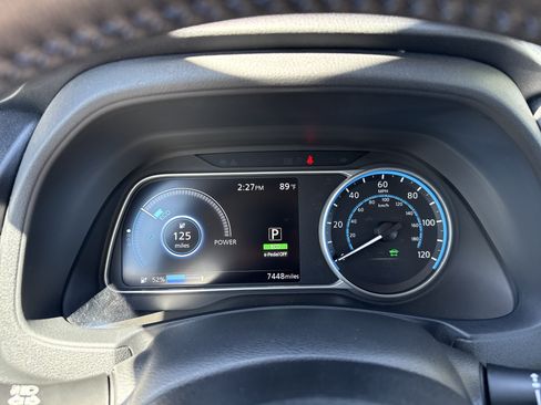 Certified 2025 Nissan Leaf SV Plus FWD image 3