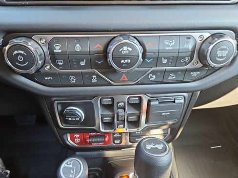 New 2026 Jeep Wrangler Rubicon w/ Safety Group image 28