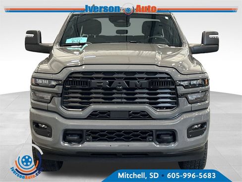 Used 2025 RAM 2500 Big Horn AWD/4WD image 3