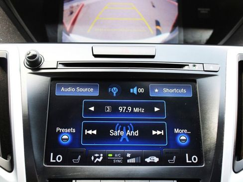 Used 2017 Acura TLX FWD image 23