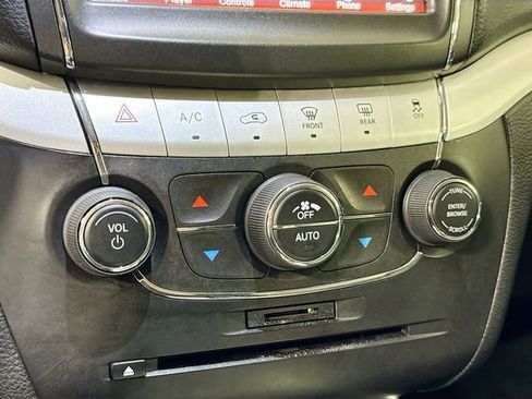 Used 2019 Dodge Journey GT w/ Driver Convenience Group image 17