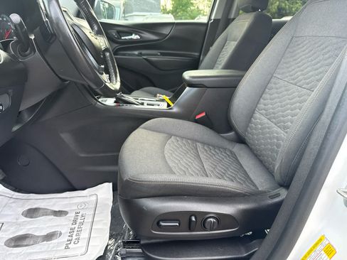 Used 2018 Chevrolet Equinox LT AWD/4WD image 11