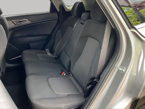 Used 2023 Kia Sportage LX FWD image 39