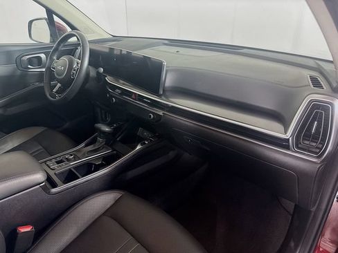 Used 2024 Kia Sorento S AWD/4WD image 33
