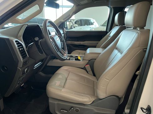 Used 2019 Ford Expedition XLT w/ Equipment Group 202A image 16
