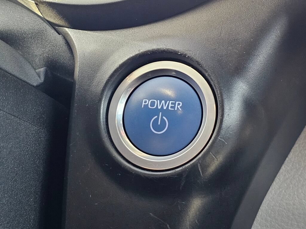 Used 2021 Toyota Sienna XLE FWD image 18
