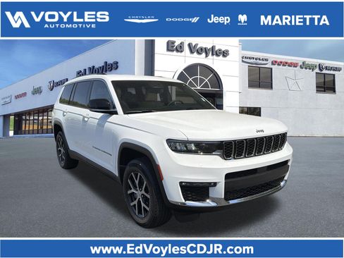 Used 2023 Jeep Grand Cherokee L Limited RWD image 1