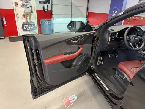 Used 2023 Audi SQ8 Premium Plus AWD/4WD image 30