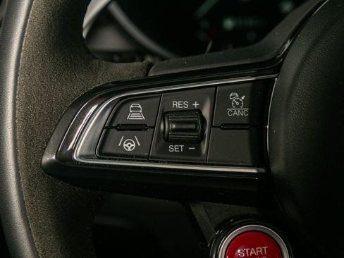 Used 2024 Alfa Romeo Giulia Quadrifoglio image 48