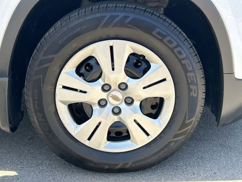 Used 2019 Chevrolet Trax LS w/ LPO, Protection Package FWD image 9